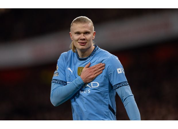 Erling Haaland's father receives a harsh message from an Arsenal icon in response to criticism from Myles Lewis-Skelly.