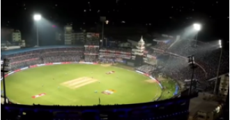 A malfunctioning floodlight caused a halt in the India-England 2nd ODI match at Barabati Stadium in Cuttack.