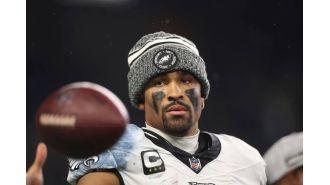 Eagles and Hurts ignore Trump, while Mahomes and others react differently.