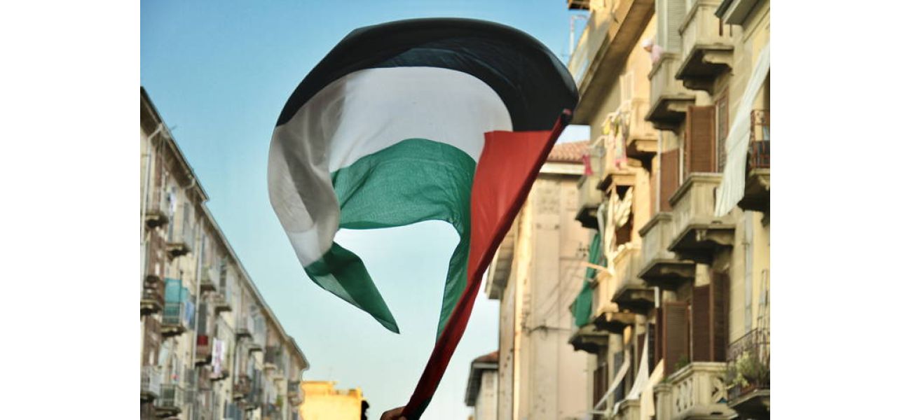 Kendrick Lamar's performer banned for life from NFL stadiums after protesting.