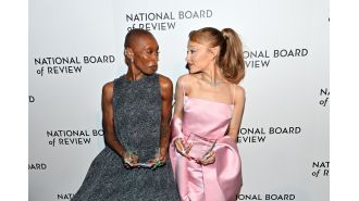 Ariana Grande denies rumors of a 