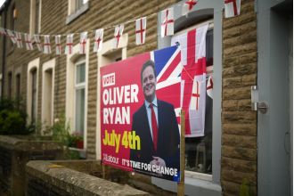 11 members of Labour Party suspended for inappropriate WhatsApp chat 

11 Labour Party members suspended for offensive WhatsApp chat.