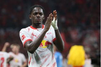 Premier League clubs Man Utd and Liverpool keen on pricey RB Leipzig defender, player wants to make a move.