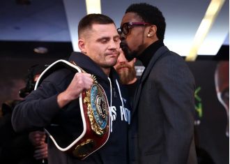Boxer alleges that his rival, whom he considers to be racist, sent him a package containing bananas and watermelon prior to their fight.