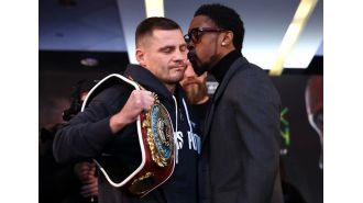 Boxer alleges that his rival, whom he considers to be racist, sent him a package containing bananas and watermelon prior to their fight.
