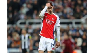 Find out the latest team updates and potential starting lineup for the upcoming Leicester vs Arsenal match.