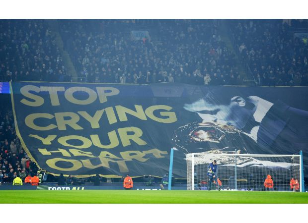 Carragher criticizes Man City's 'ridiculous' banner for Vinicius Jr.