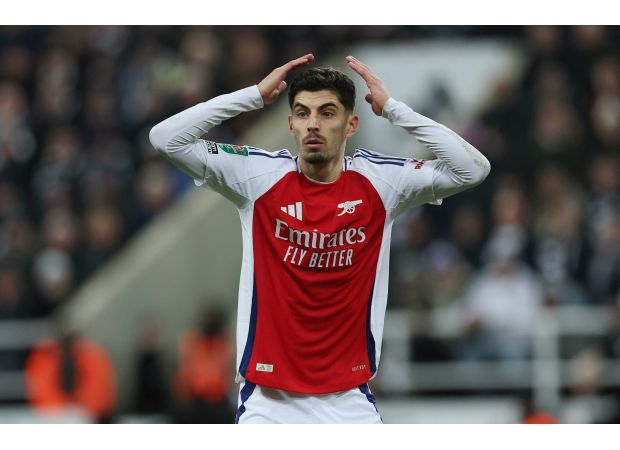 Kai Havertz injured during Arsenal's training in Dubai, causing setback for the team.