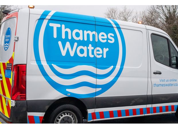 Major water pipe burst leaves many southern Londoners without water