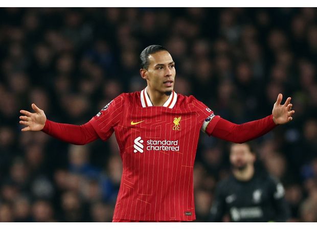 Refs accused of favoring Liverpool player in Premier League matches.