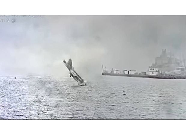 A $67 million US Navy fighter jet crashes into the ocean.