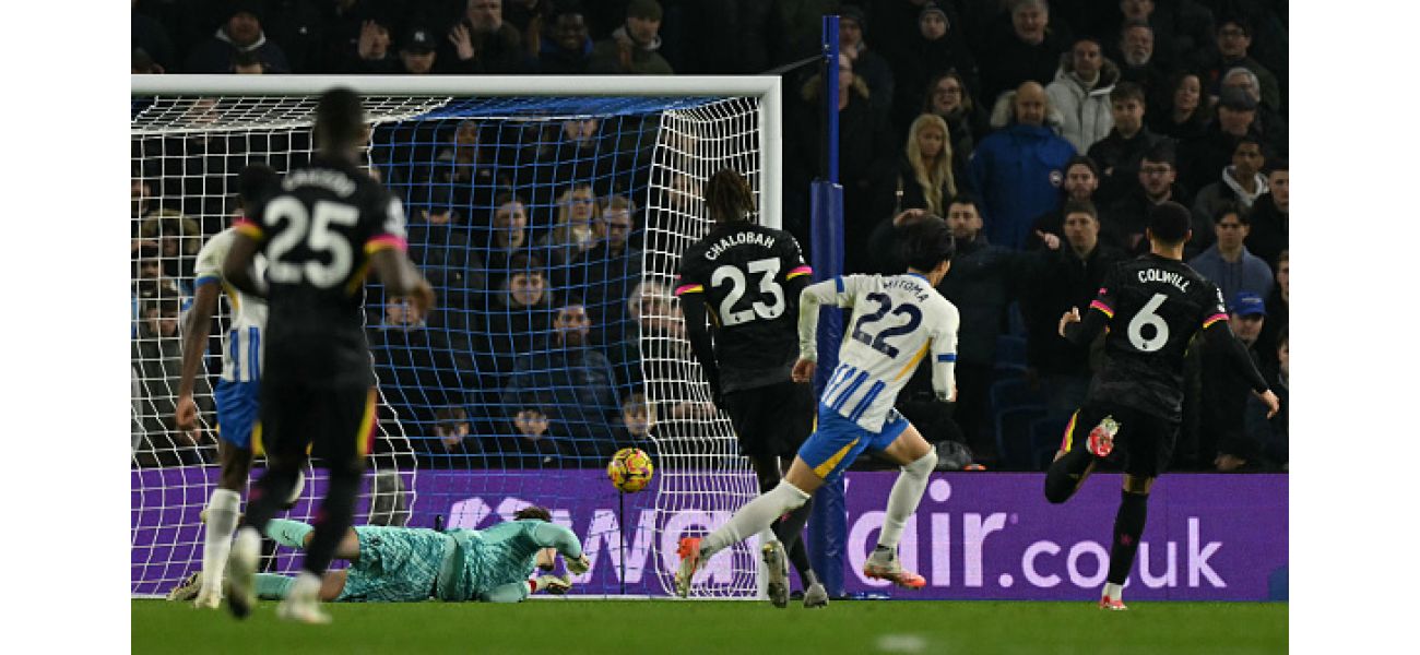 Carragher calls out three Chelsea players for failing to stop Mitoma's goal against Brighton.