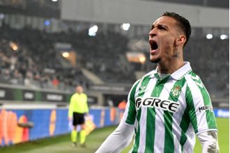 Amorim explains why Antony and McTominay are succeeding outside of Man Utd.