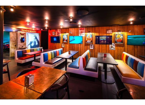 New bar in London caters to horror fans with a 'bloody' menu.