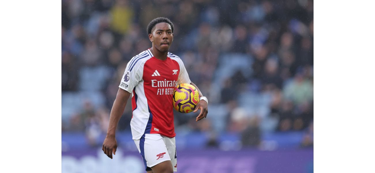 Ruud van Nistelrooy credits Myles Lewis-Skelly's block as the game-changing moment for Arsenal.