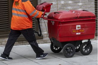 Customers unable to track their parcels as Royal Mail's tracking system experiences issues.