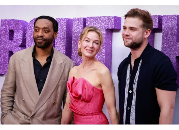 Actress from Bridget Jones movie desires to play the iconic role of James Bond.