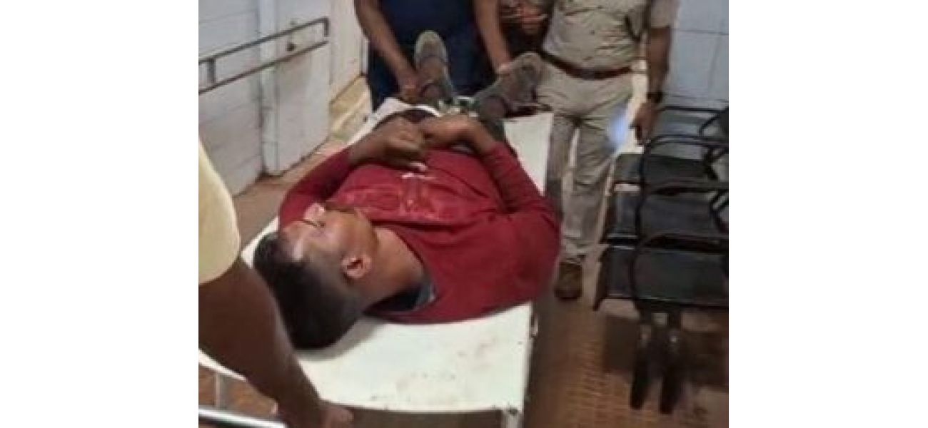 A wanted burglar from Madhya Pradesh was injured during a police encounter near Bhubaneswar.