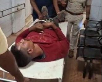 A wanted burglar from Madhya Pradesh was injured during a police encounter near Bhubaneswar.