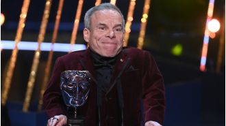 Actor Warwick Davis emotional at Baftas 2025, honoring late wife with special award.