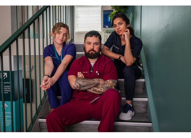 A well-known soap opera makes a comeback after 10 years, now available for free on a streaming platform.