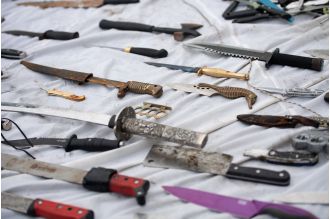 New crackdown requires online stores to alert police about large knife purchases.