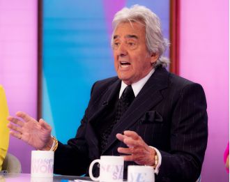 David Dickinson expressed frustration at not being able to appear on Loose Women, calling the situation 