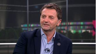 Former Premier League manager Tim Sherwood predicts that Arsenal will face tough competition from three other teams in their quest for the league title.
