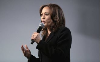 At the NAACP Image Awards, Kamala Harris motivates and acknowledges the challenges ahead, while Keke Palmer and others celebrate their wins.