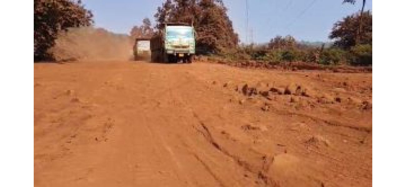 Problems hinder progress on Joda-Bamebari road construction.