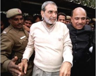 Former Congress MP Sajjan Kumar given life sentence by Delhi court for 1984 riots case.