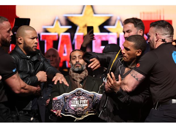 Eddie Hearn explains his actions during the fight between Chris Eubank Jr and Conor Benn.