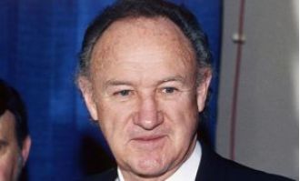 Gene Hackman, a 95-year-old Oscar-winning actor, passed away at his home.