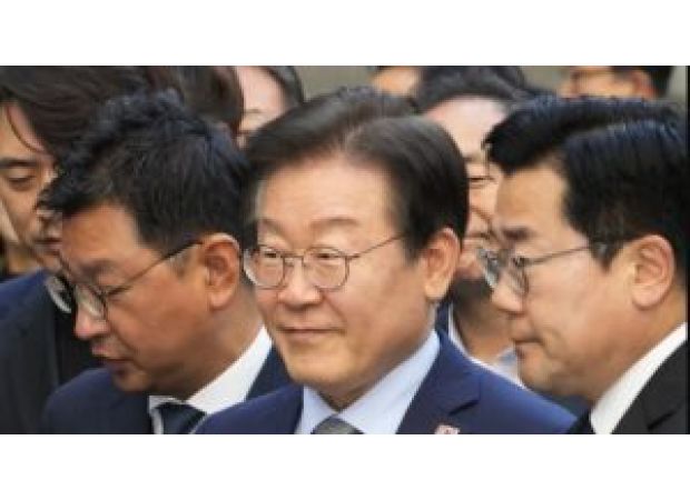 South Korean opposition leader may go to prison for two years for breaking election laws.