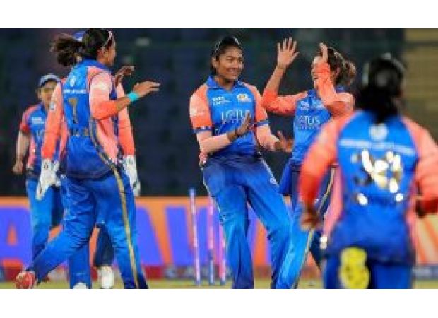 MI's Sciver-Brunt duo lead the way as they easily defeat UPW by 8 wickets.