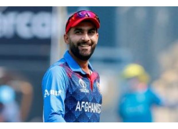 Afghanistan chooses to bat first against Australia in important match at Champions Trophy.