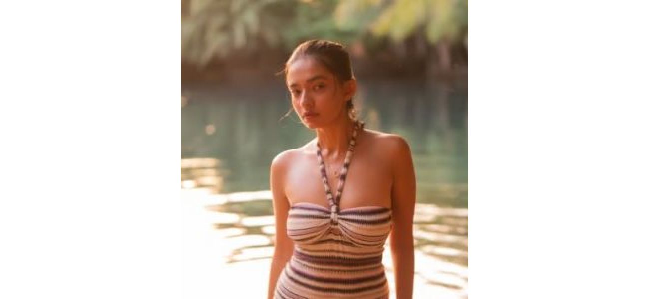Anushka Sen stuns in a monokini, check it out.