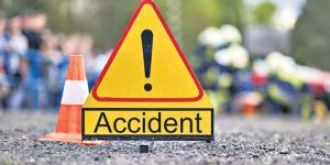 A truck speeding in Odisha collided with a tourist bus, leaving 10 people injured.