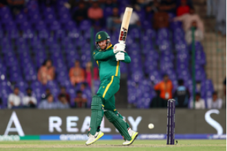 South Africa defeats England by 7 wickets in Champions Trophy with Van der Dus and Klaasen scoring fifties.