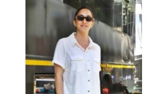 Actress Kiara Advani spotted post pregnancy news reveal.