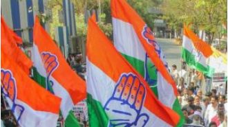 Congress members in Odisha fight with police near chief minister's house while demonstrating against increased violence towards women.