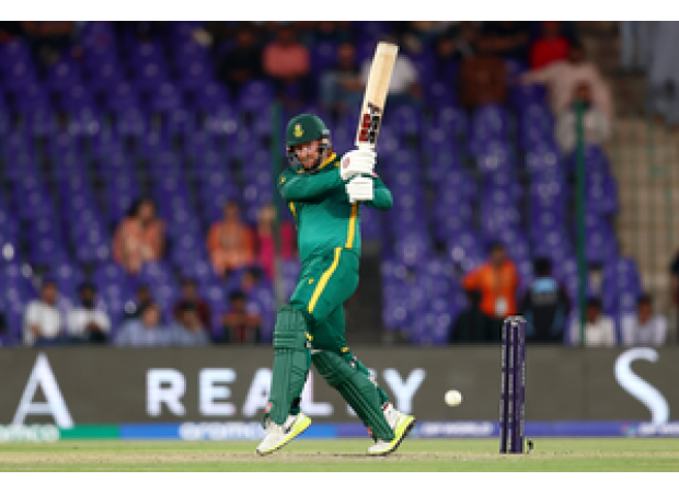 South Africa defeats England by 7 wickets in Champions Trophy with Van der Dus and Klaasen scoring fifties.