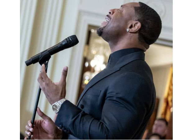 Tank's dream is fulfilled as he takes on the role of a Broadway musical in 'Hell's Kitchen'.