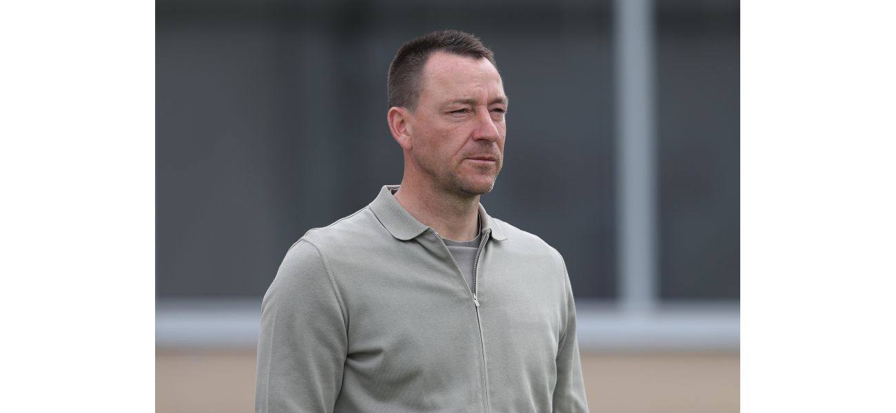 Chelsea captain John Terry blames coach Enzo Maresca for team's recent decline.