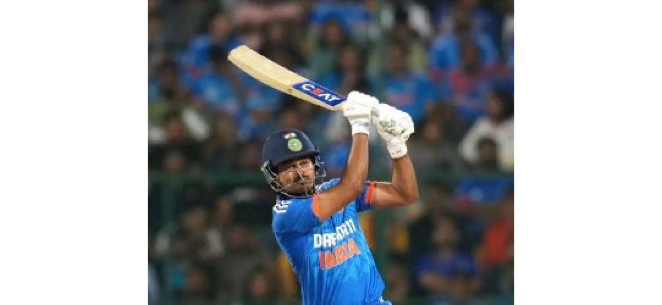 India gets 249 runs for 9 wickets in final group match of Champions Trophy against New Zealand.