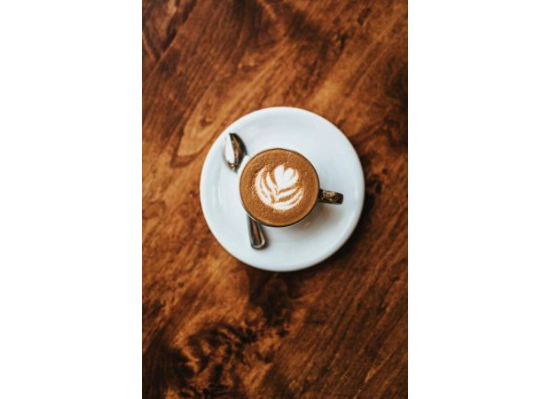 A Chicago business owner shares her disappointment in canceling a contract with Yellow Banana to pursue a coffee bar.