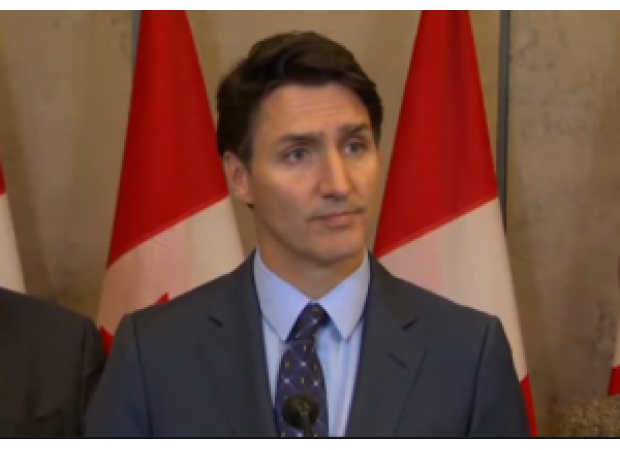 Trudeau criticizes Trump for provoking a trade conflict with Canada while being friendly towards Putin.