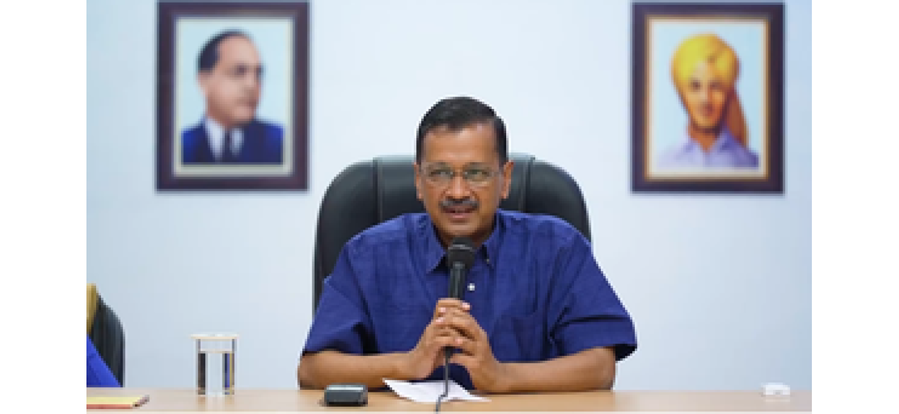 Kejriwal facing backlash for using large convoy.