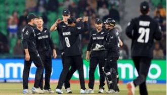 NZ wins against SA, will play India in Champions Trophy final.