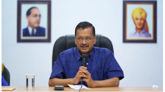 Kejriwal facing backlash for using large convoy.